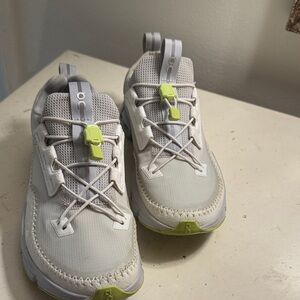 ON Women's White and Lime Sneakers